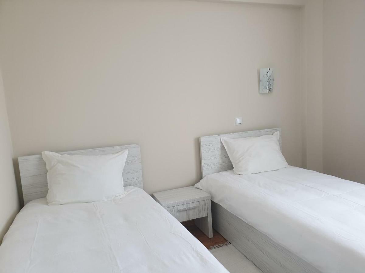 Hiora Apartments Vasiliko Tsarevo Esterno foto