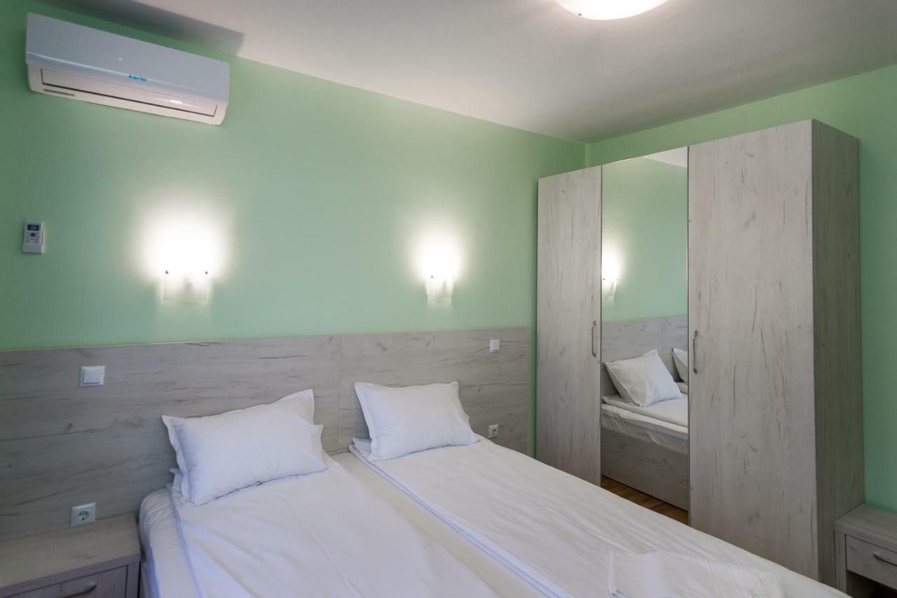 Hiora Apartments Vasiliko Tsarevo Esterno foto