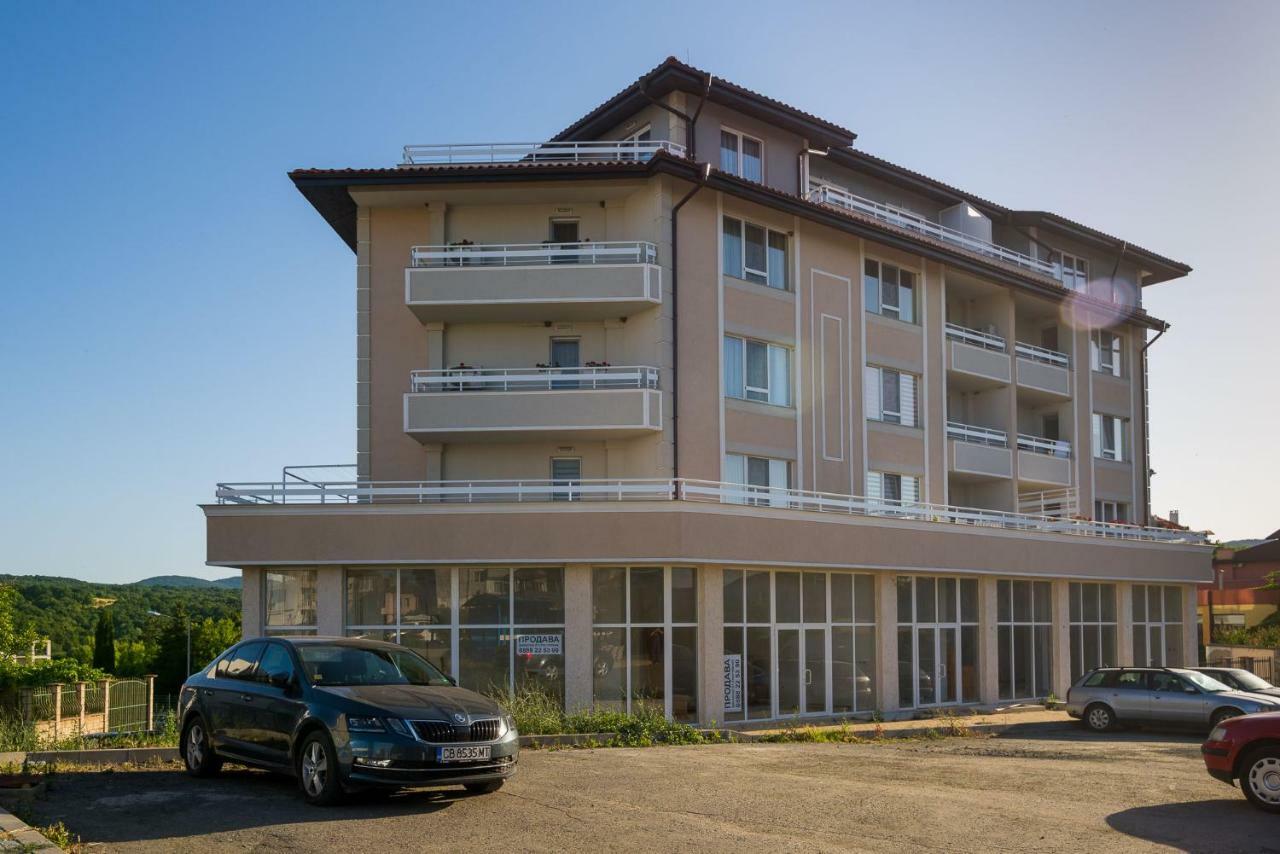 Hiora Apartments Vasiliko Tsarevo Esterno foto