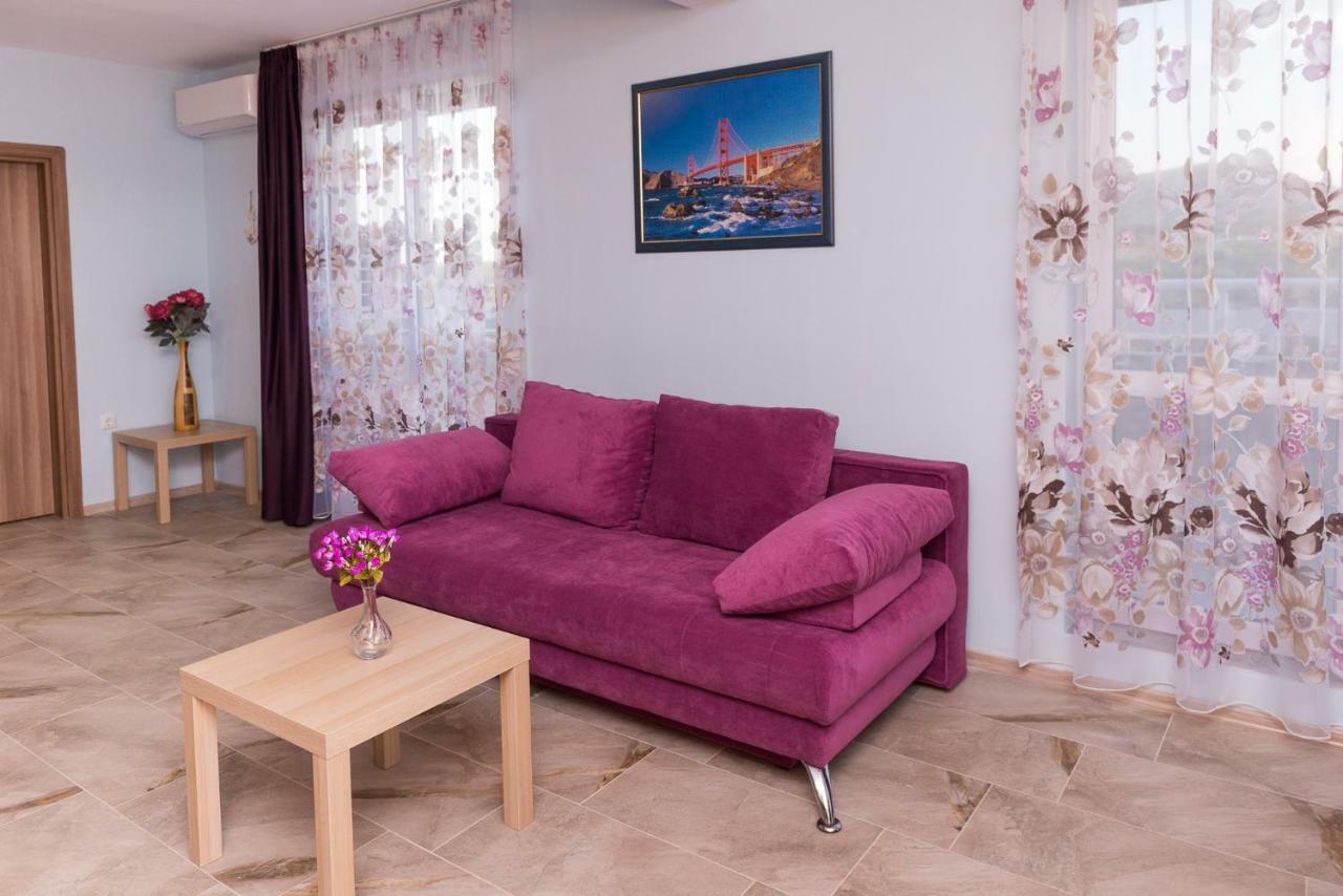 Hiora Apartments Vasiliko Tsarevo Esterno foto